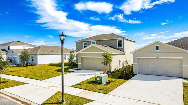 Building Photo - 4743 Yellow Elder Wy