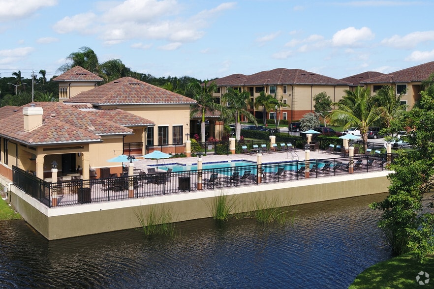 Primary Photo - Vue at 1400