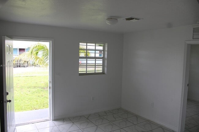 Building Photo - 11535 SW 224th St
