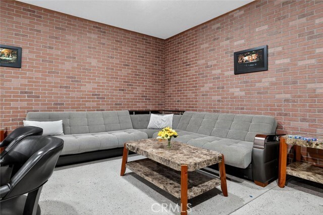 Building Photo - 12220 Skyline Dr