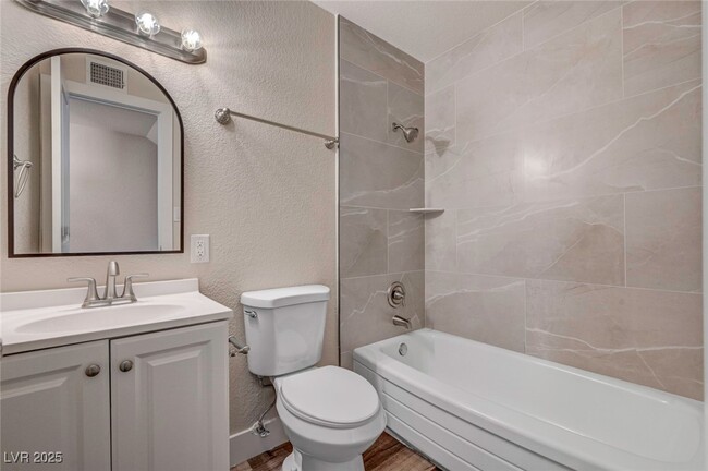 Building Photo - 6121 Edgewood Cir