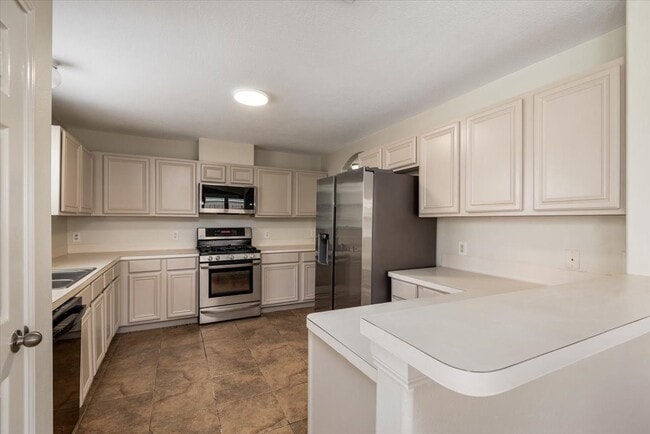 Building Photo - 6023 Barany Ct