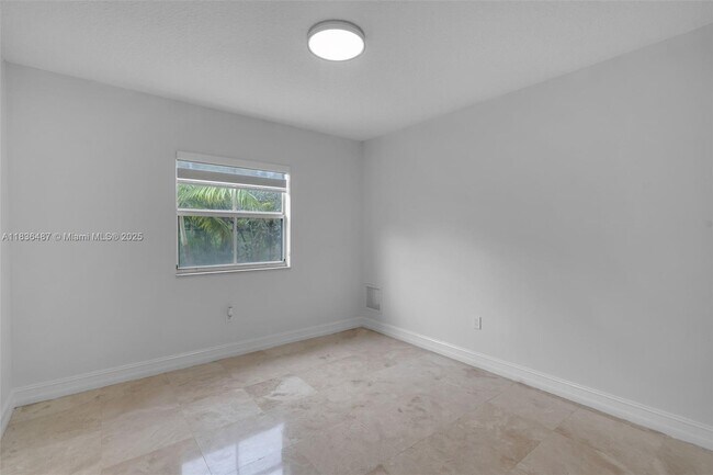 Building Photo - 101 Sidonia Ave