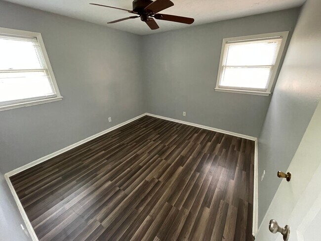 Building Photo - 261-263 Stuart Avenue Duplex