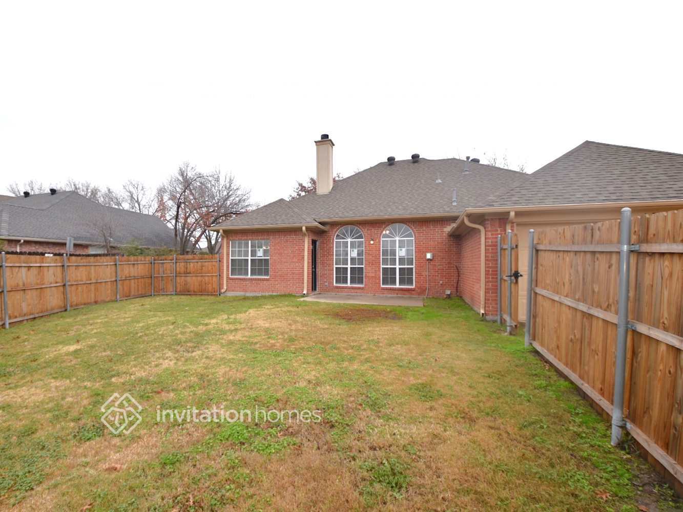 Building Photo - 1301 Woodthorpe Dr