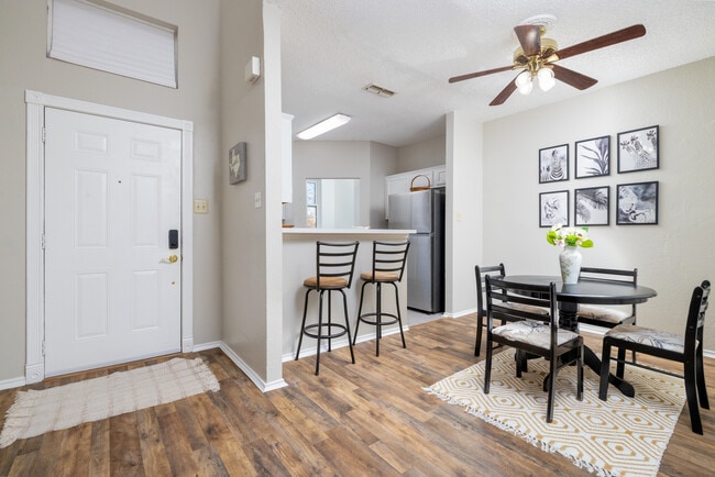 Building Photo - 2700 Ansley Ct