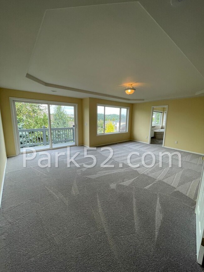 Building Photo - $500 Off 1st Full Month!  Browns Point NE ...