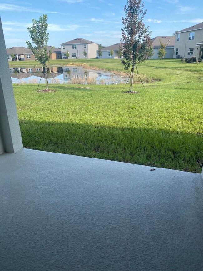 Building Photo - 4 Bedroom 2 Bath home in Oak Leaf Preserve...