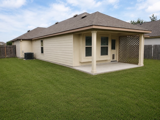 Building Photo - 13009 Ring Dr