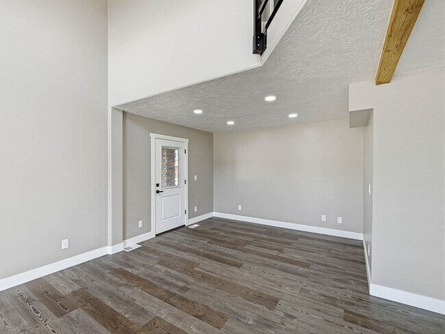 Building Photo - RES_O VAN DER WATT_14512