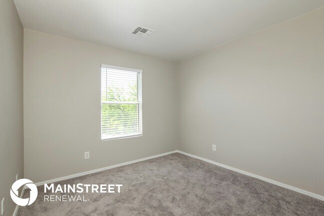Building Photo - 6193 E Stonechat Dr