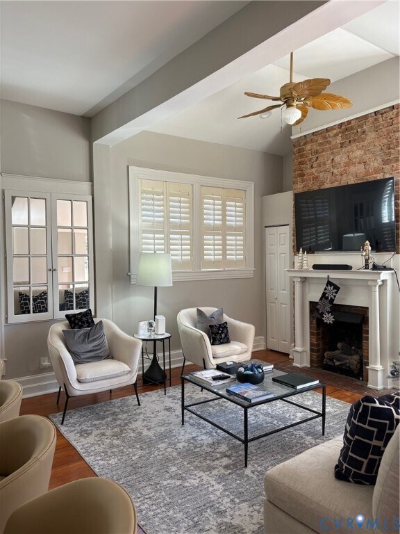 Building Photo - 410 W Washington St