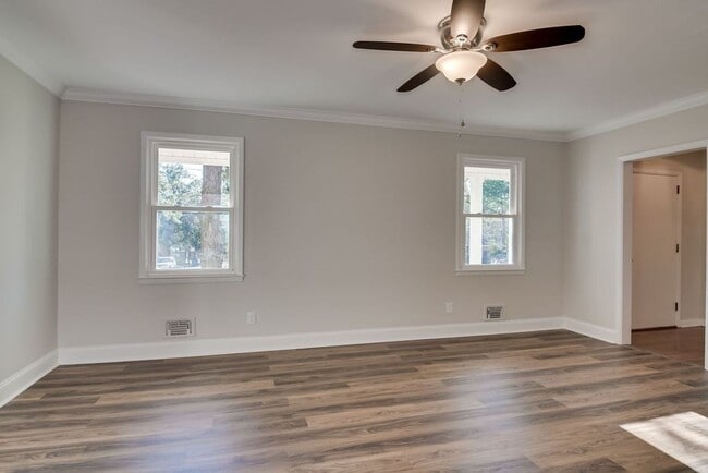 Building Photo - Renovated West Augusta Ranch - Coming July...