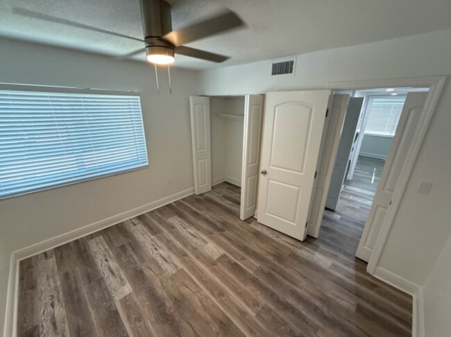 Building Photo - 2209 Belleair Rd