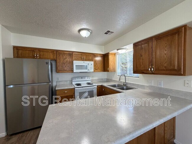 Building Photo - 473 E 1100 S