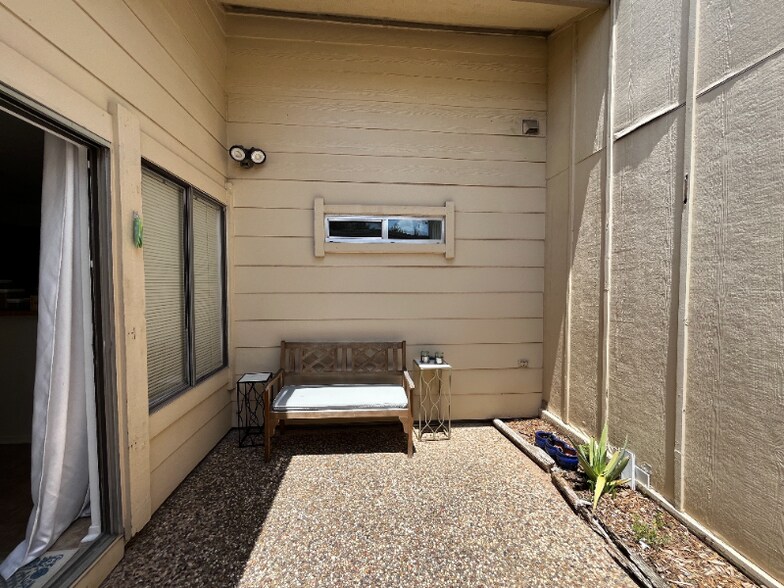 Building Photo - 13632 Garden Grove Ct