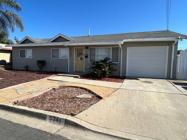 Building Photo - 5741 Calle Sal Si Puedes