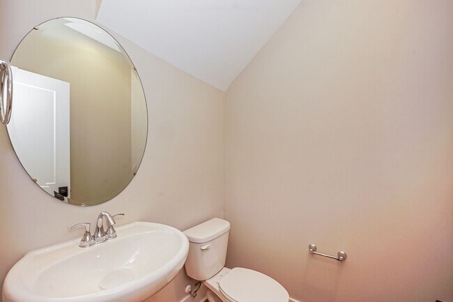 Building Photo - FIRST MONTH FREE : 3BR Townhome • End-Unit • New Build • 2-Car Garage - Near Lake Norman