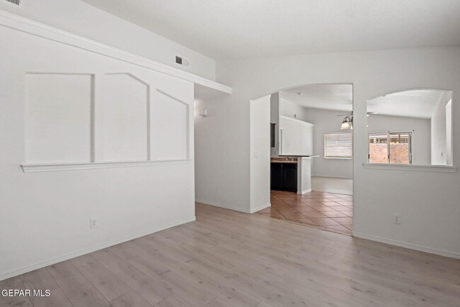 Building Photo - 4800 Kiko A Fierro Dr