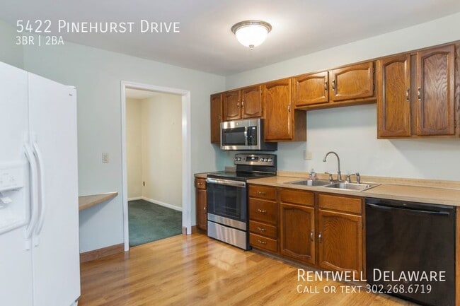 Building Photo - GORGEOUS HOME FOR RENT