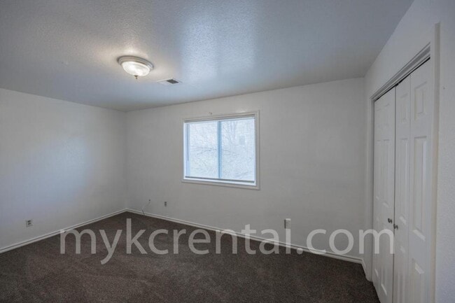 Building Photo - 3026 S 33rd St