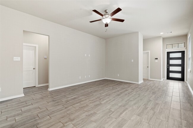 Building Photo - 939 Malibu Shr Ln