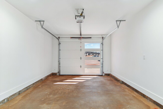 Building Photo - 4056 Cedar Fls Ln