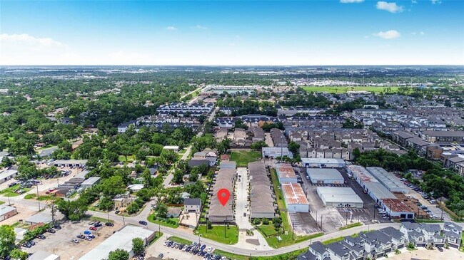 Building Photo - 1707 Summerlyn Ter Dr