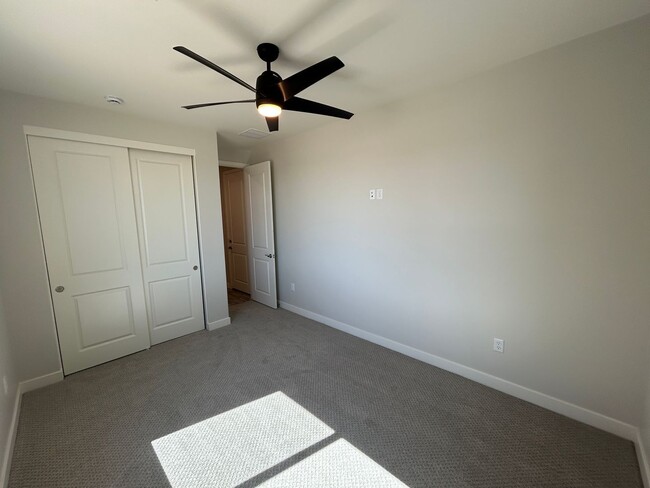 Building Photo - 23175 W Skinner Rd