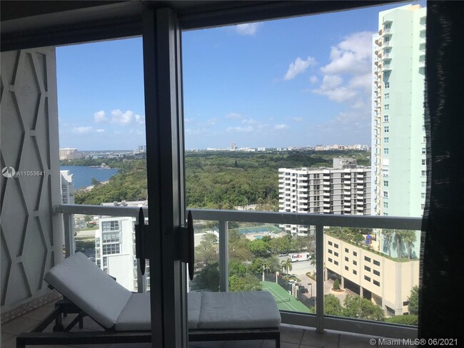 Building Photo - 2451 Brickell Ave