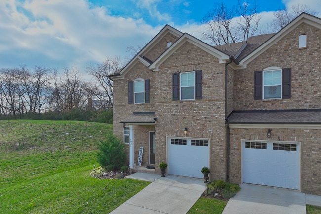 Building Photo - 3031 Duvall Dr