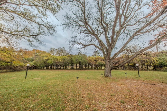 Building Photo - 22745 Wrexford Dr