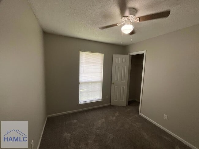 Building Photo - 1750 Latham Ct