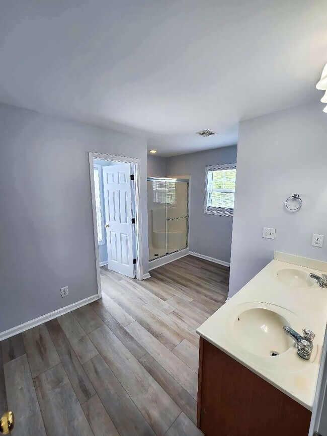 Building Photo - 333 Palmetto Glen Dr