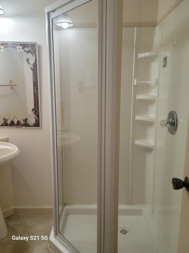 Building Photo - 140 Shelley Ln