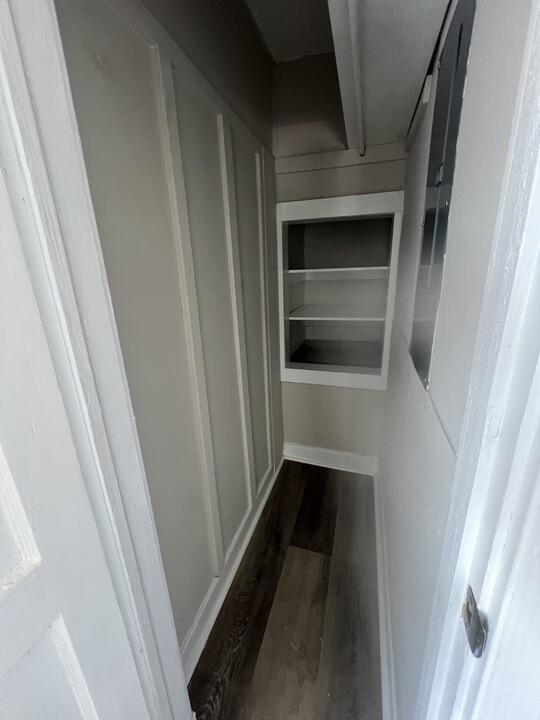 Building Photo - 327 Meridian Ave