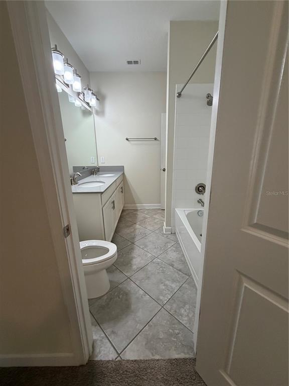 Building Photo - 15055 Driftwater Dr