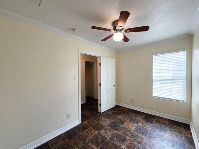 Building Photo - 1204 De Boll St