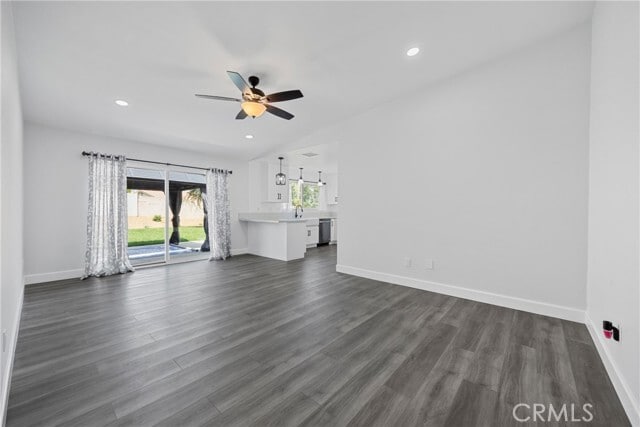 Building Photo - 114 Cascade Ct