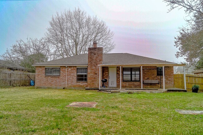 Building Photo - 12645 Lake Conroe Hills Dr