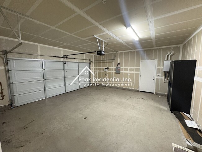 Building Photo - 2794 Elderberry St
