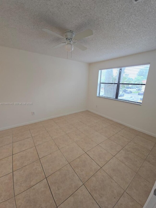 Building Photo - 9718 Hammocks Blvd