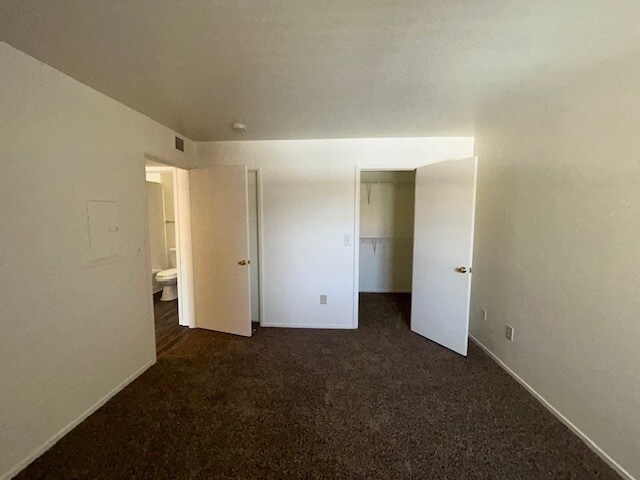 Building Photo - 2300 E Silverado Ranch Blvd
