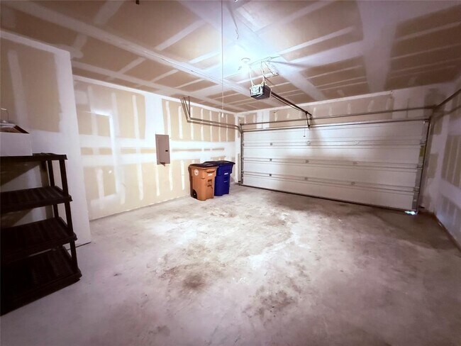 Building Photo - 805 Durness Dr
