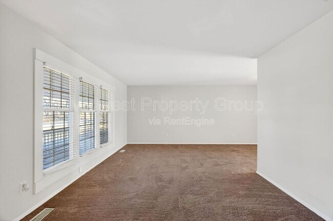 Building Photo - 3644 Vago Ln