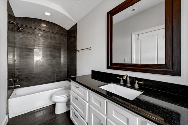 Building Photo - 5731 Kiam St