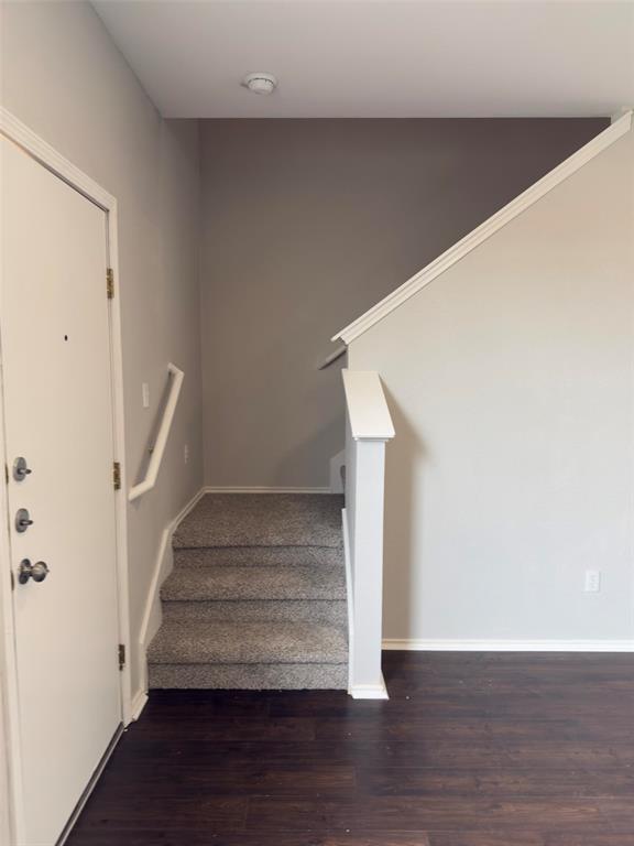Building Photo - 14516 Charles Dickens Dr