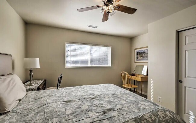 Bedroom 3 - 210 W Cedar Ave