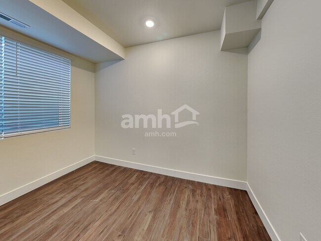 Building Photo - 3970 Wyedale Way