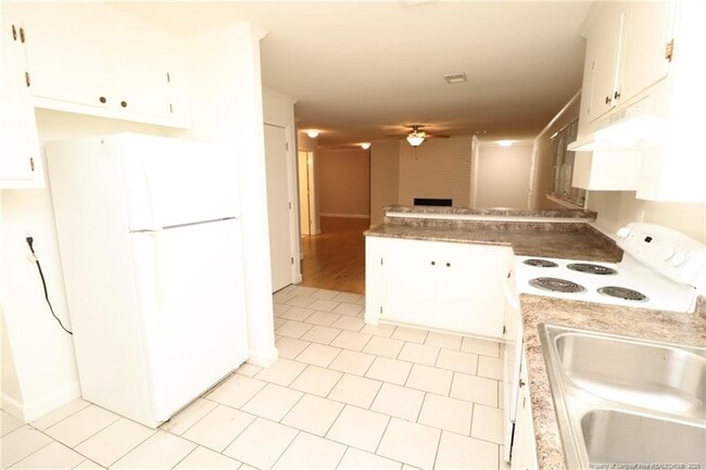 Building Photo - 1426 Old Trinity Cir